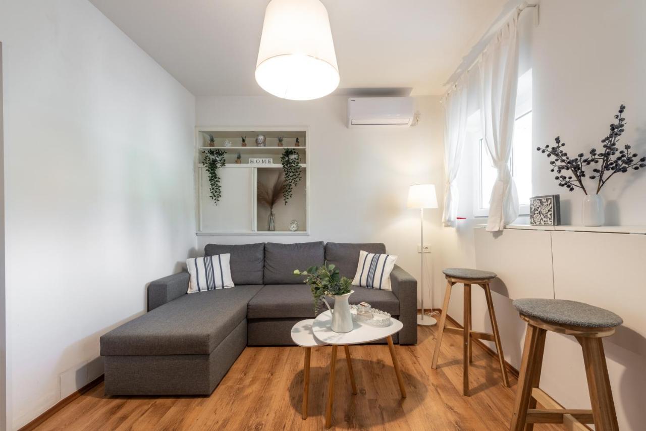 Apartment Near Old Town, Free Parking & Huge Garden Dubrovnik Exterior photo